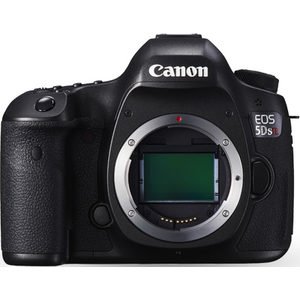 similar to Canon 5DS R